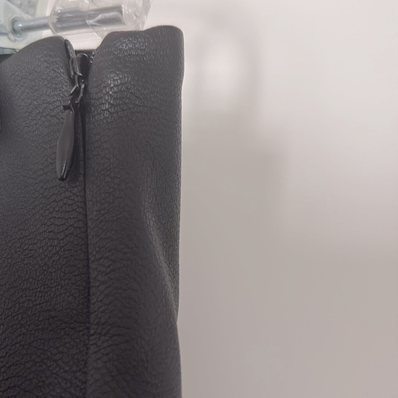 EUC [Zara] Moto Faux Leather Skinny High Rise Tapered Ankle Zip Pants Women’s L - Picture 9 of 14
